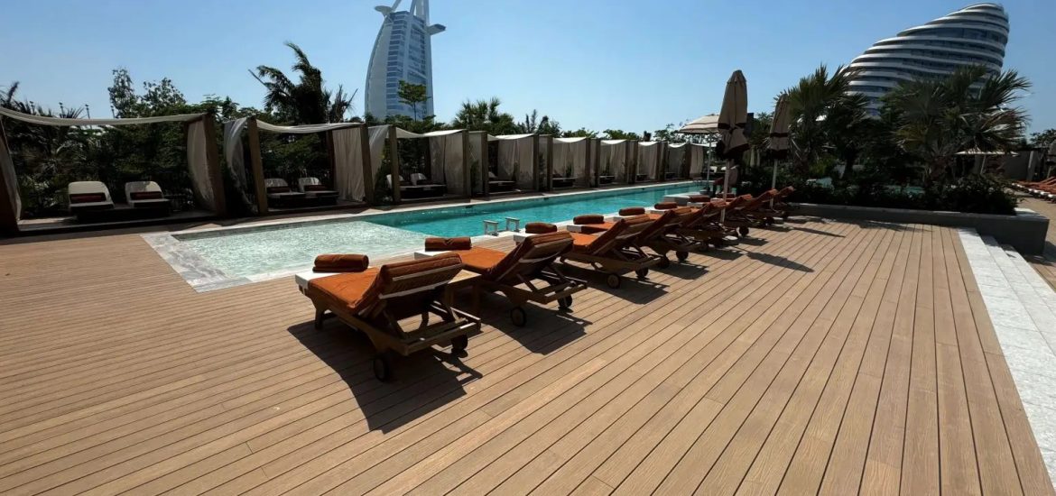 Why WPC Outdoor Decking Is the Perfect Choice for Modern Homes